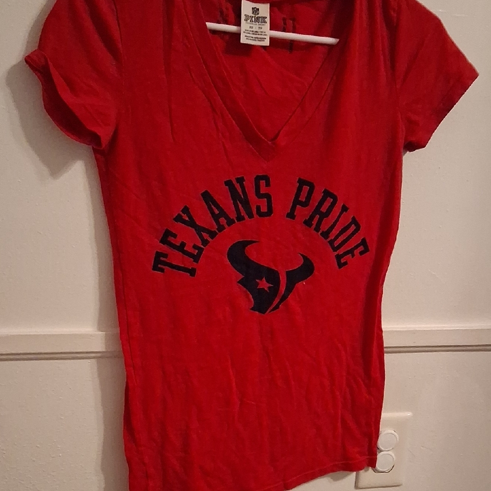 PINK Victoria's Secret Red Texans Pride V-Neck T-Shirt